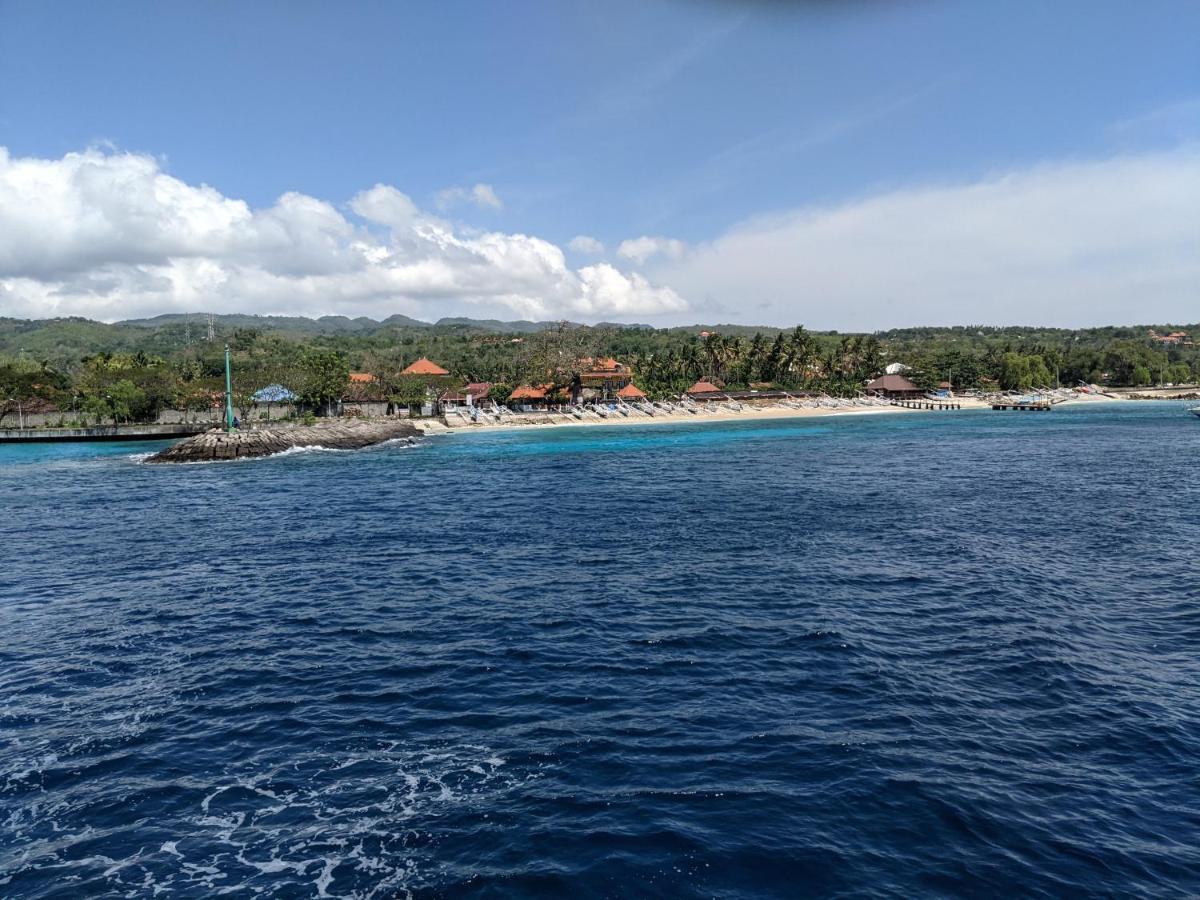 Sarinah Beach - Bistro & Bungalow Batununggul Eksteriør bilde